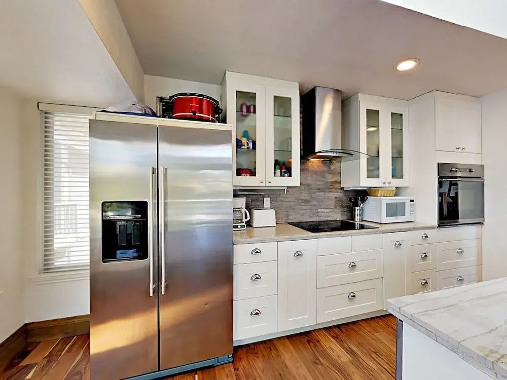2027 Garmish Home - 3 Br home by RedAwning
