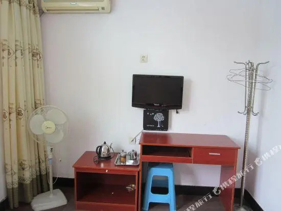Sanhua Hostel