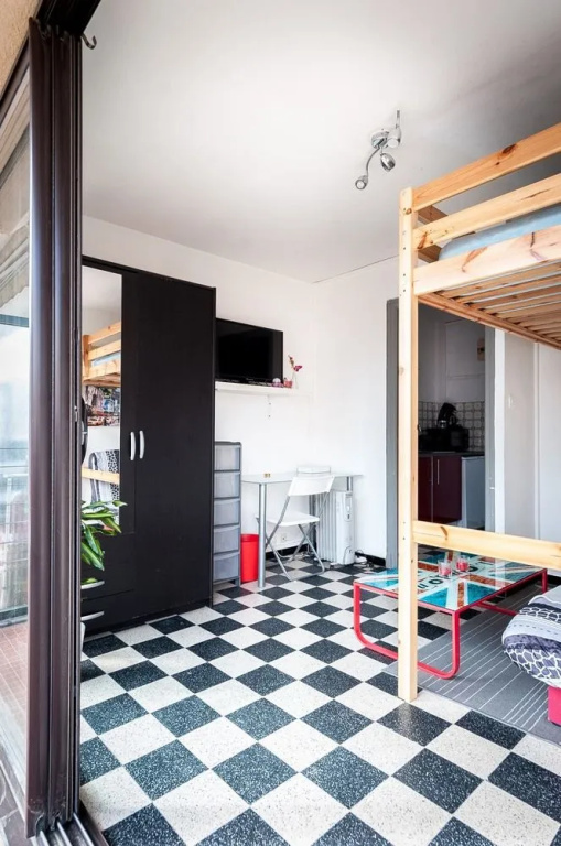Studio moderne à la plage