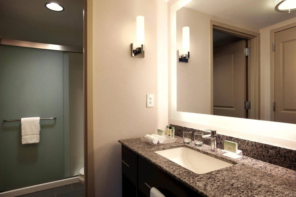 Homewood Suites by Hilton - Charlottesville