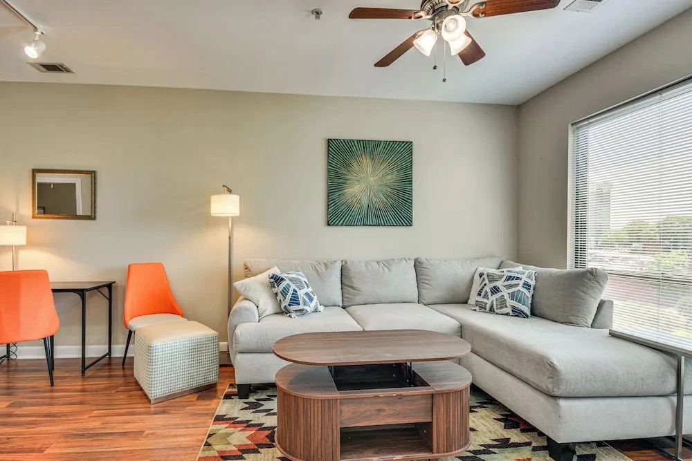 Walkable Condo in Dtwn Greensboro! Extended Stay