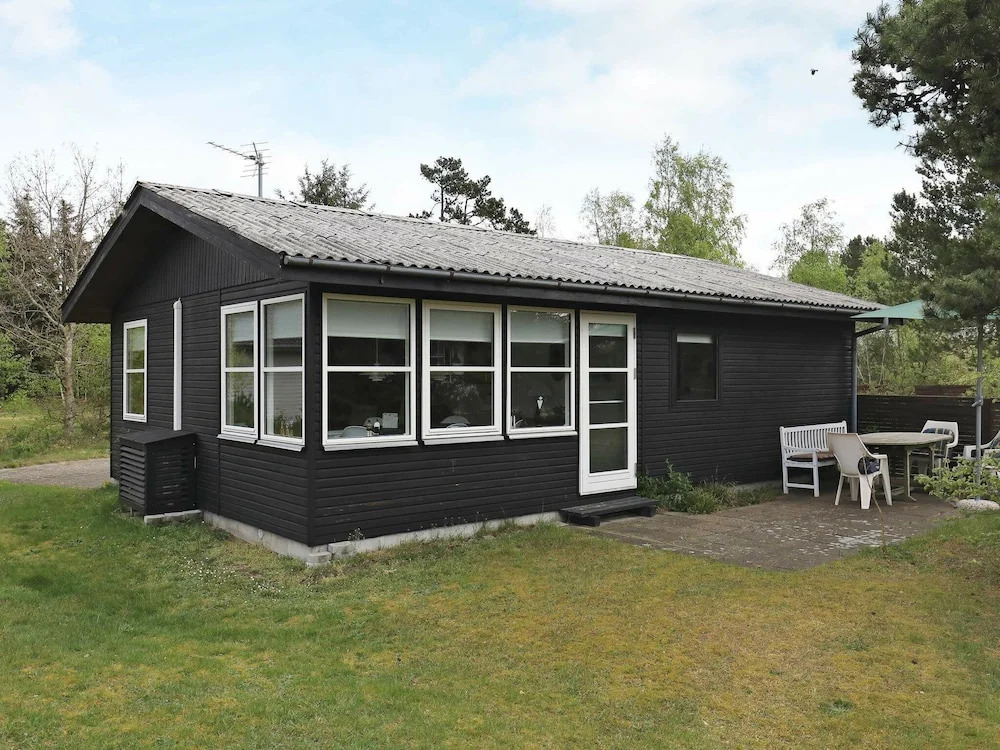 Luxurious Holiday Home in Hals With Large Lawn