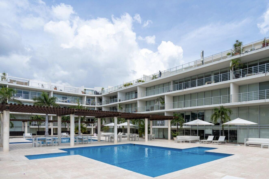 2 BR Penthouse in the heart of Playa del Carmen
