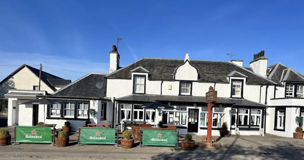 Novar Arms Hotel