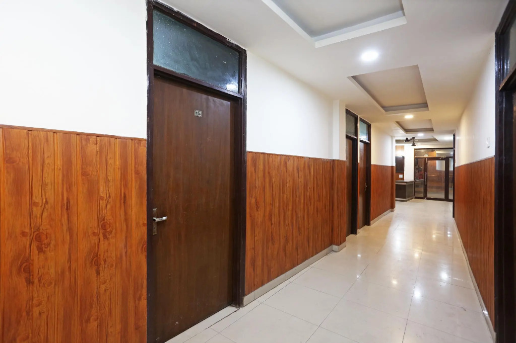 OYO 37262 Akash Guest House