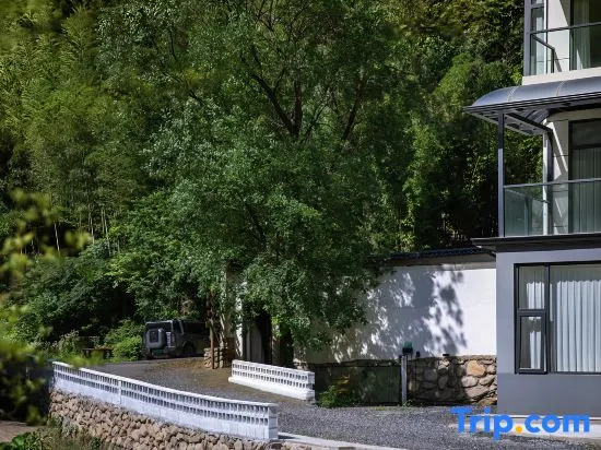 Facing the Mountain for Residence | Anji Zhuxi Mountain Wild Drift Dock Homestay