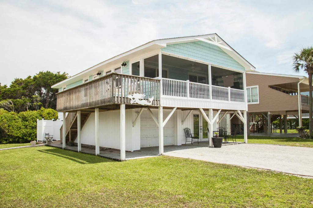 Sunkissed 2 by Oak Island Accommodations