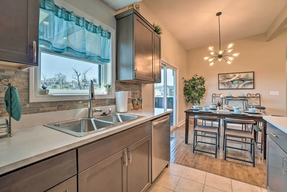 Nashville Home w/ Seasonal Pool < 5 Mi to Dtwn!
