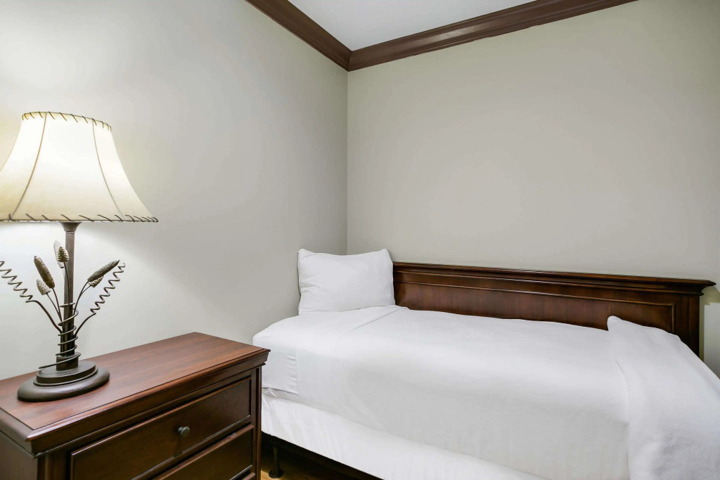 Water Street Hotel & Marina, an Ascend Collection Hotel