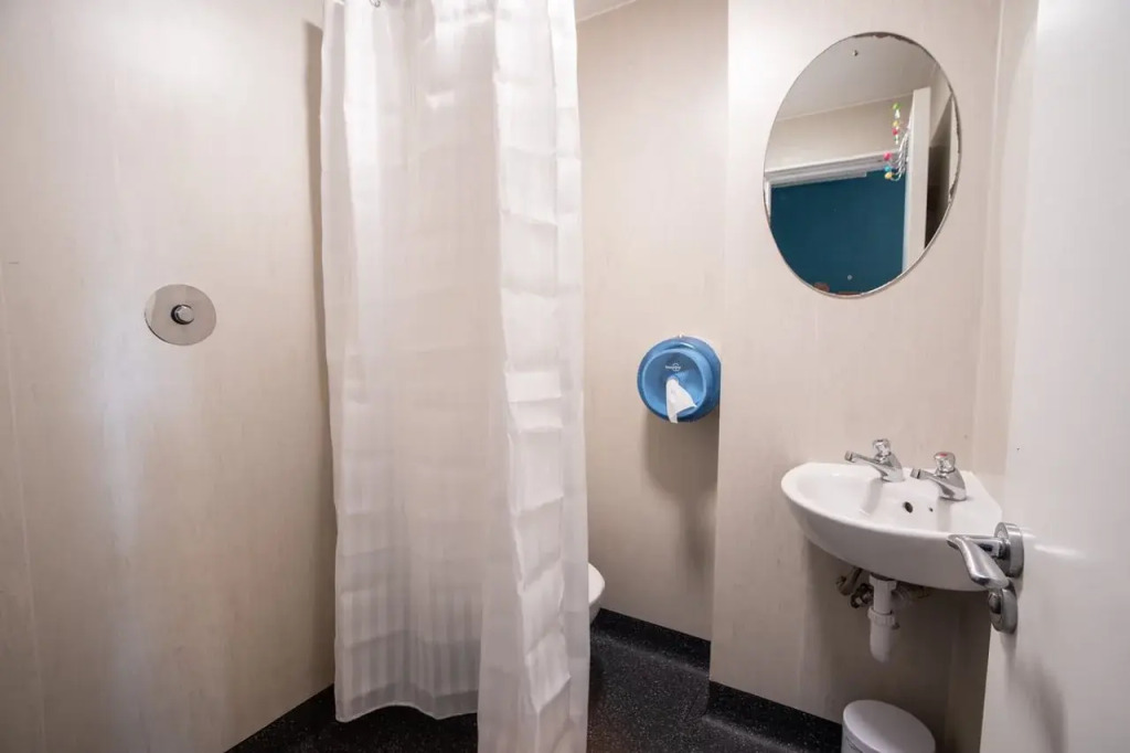 Kinlay House Hostel