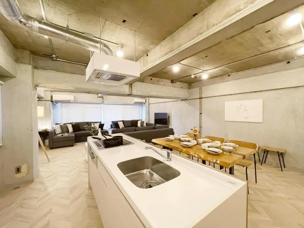 Up to 10p 1 min Peace Park, Wonderful huge house !