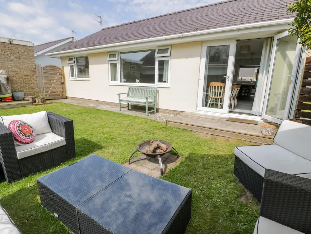 76 Cefn Y Gader