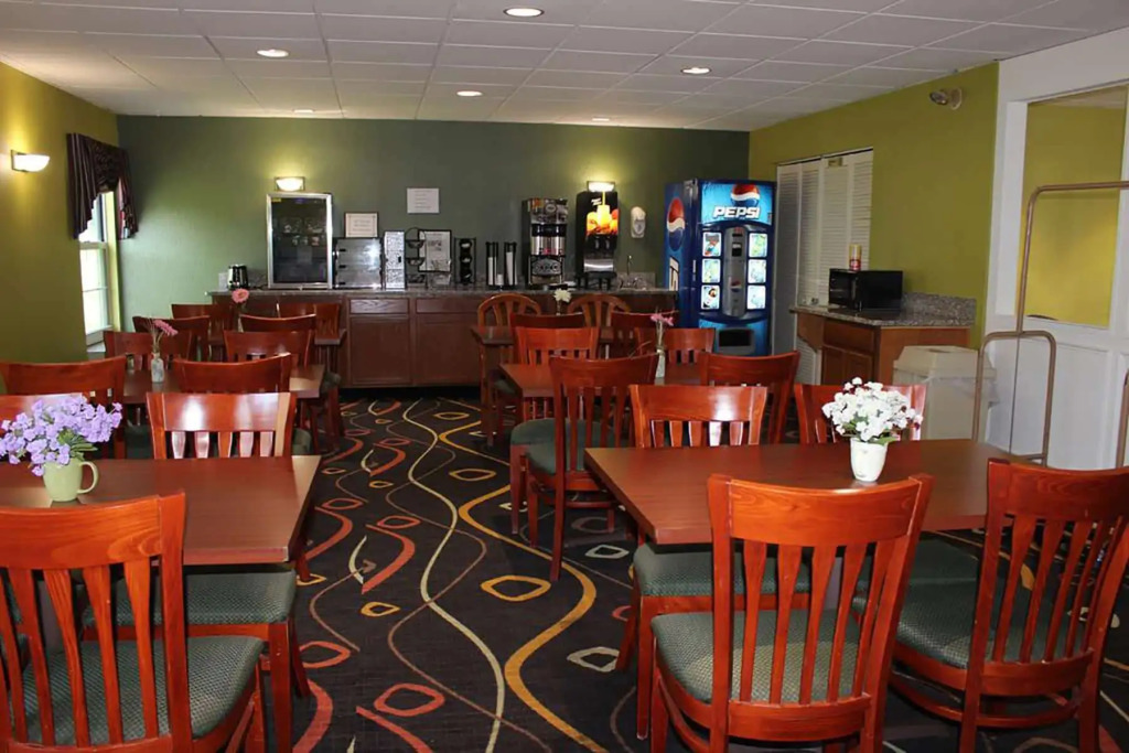 Baymont by Wyndham North Dartmouth Fall River
