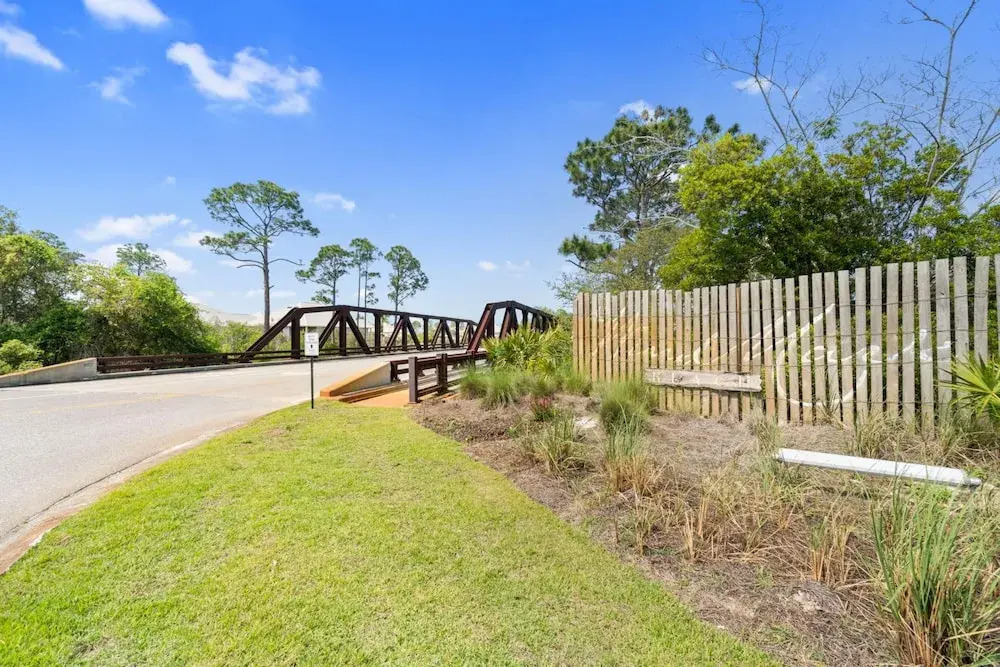 Beach House - Seabreeze Bungalow
