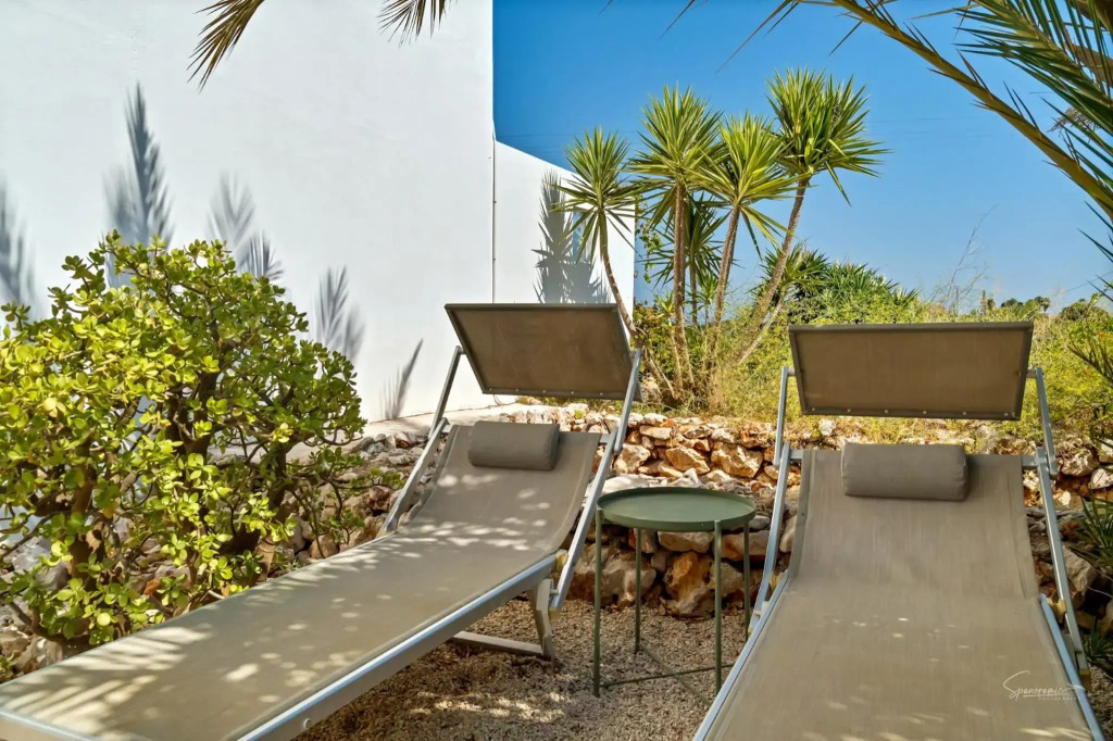 Casa la Naranja Boutique B&B