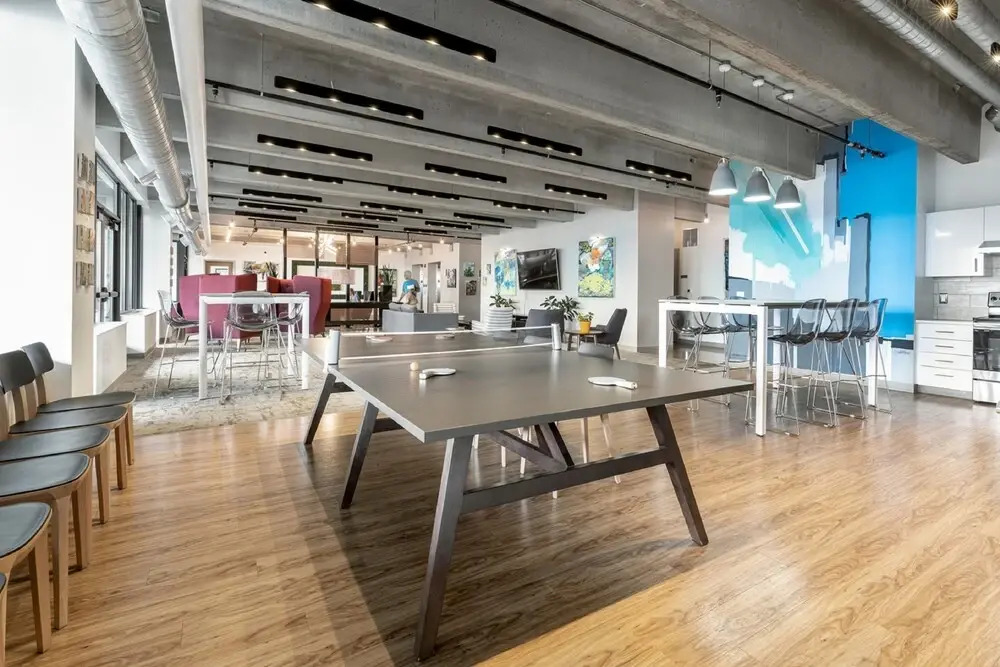 Milwaukee River Suites by Barsala