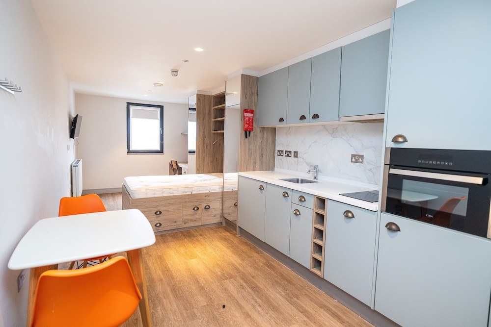 The Parade - Cardiff - 10 Min Walk to City Centre