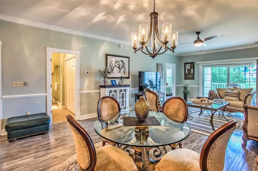 'No Rush Fore' Condo Near Beaches & Golfing!