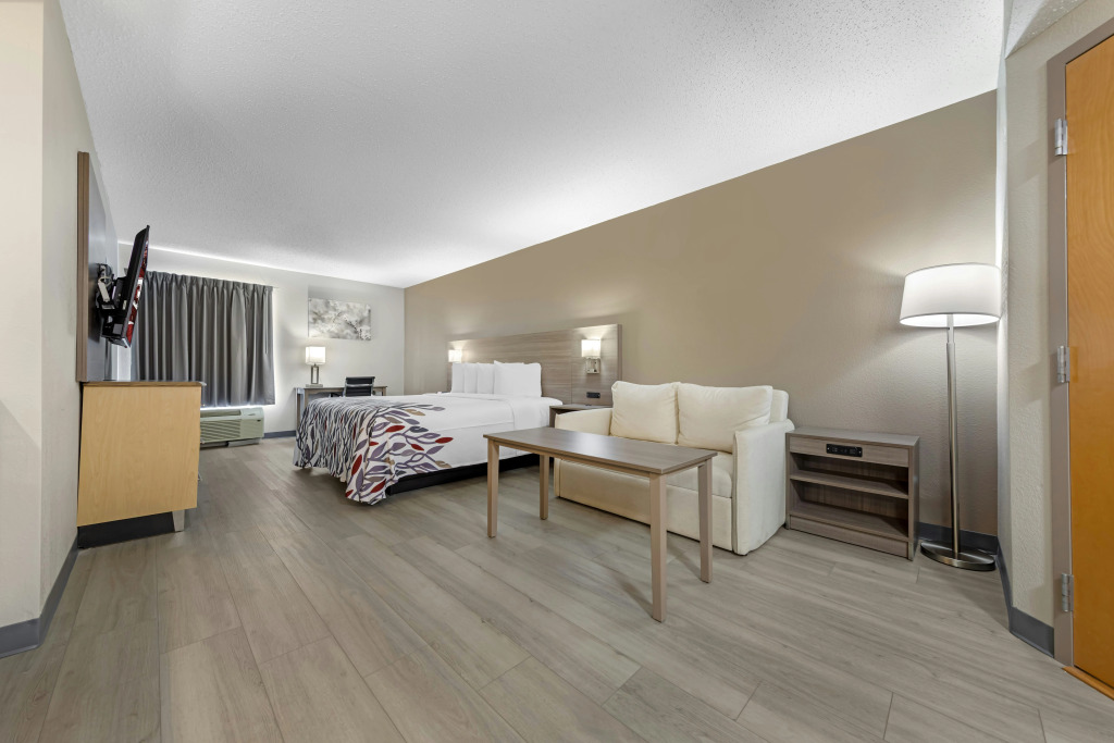 Red Roof Inn & Suites Philadelphia - Bellmawr