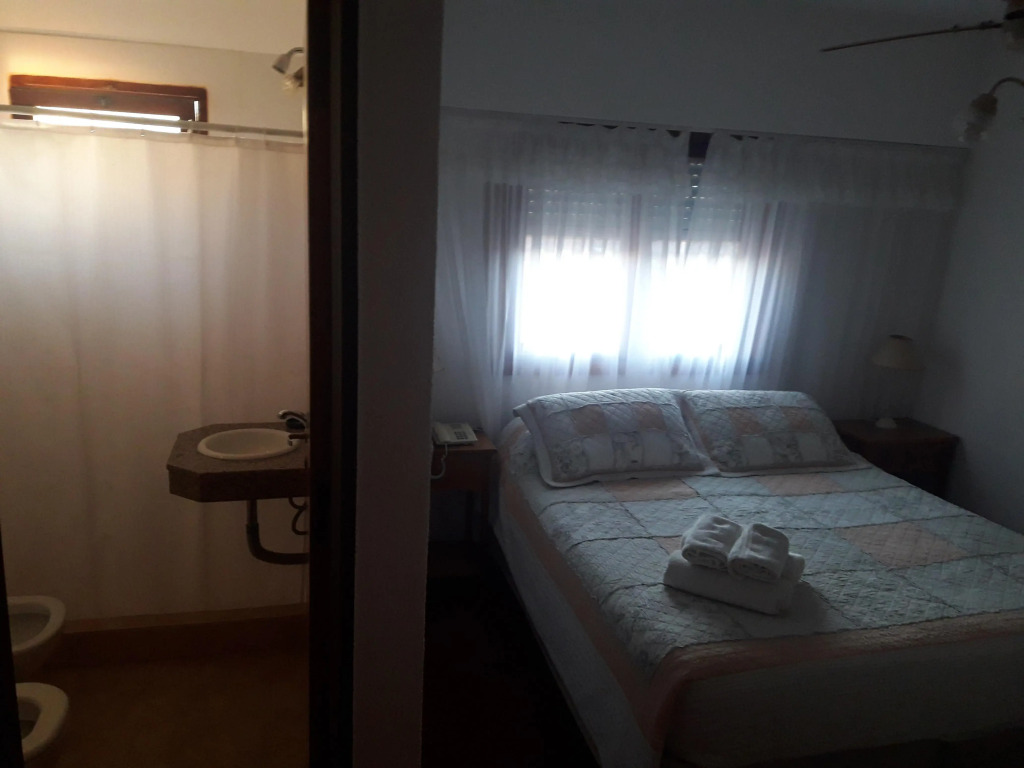 De la Plaza Hotel y Apart