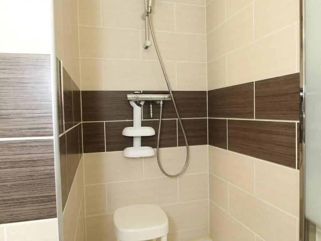 Appartement Balaruc-les-Bains, 2 pièces, 2 personnes - FR-1-553-109