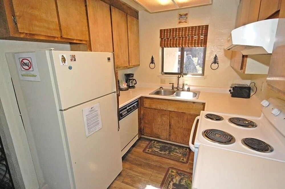 3411 Pine Hill Road 3 Bedroom Home by RedAwning