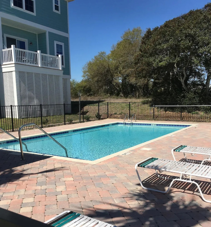 South Beach Cottages 4 bedroom By Affordable Large Properties