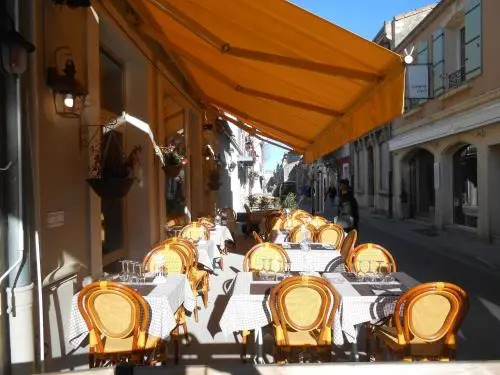 Hôtel-Restaurant "Chez Carrière"