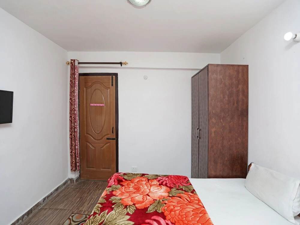 OYO 13156 Home 3BHK Valley View Ayarpatta