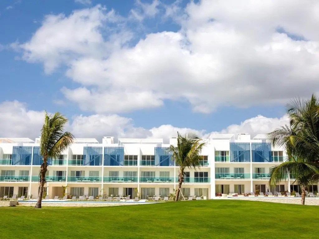 Free Golf Cart And Pool Front Condo at Cana Rock