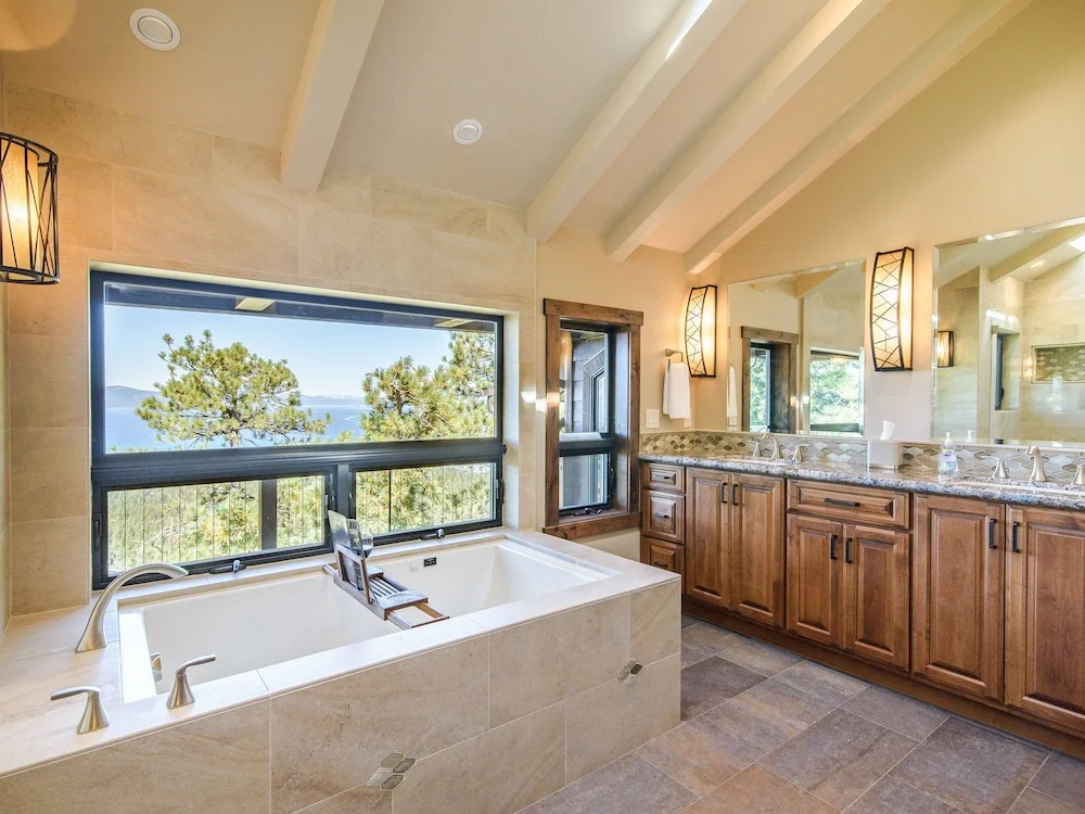 1481 Ledge Court Home 5 Bedrooms 4.5 Bathrooms Home