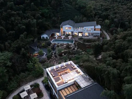 Wuta Xinshe (Jingshan Temple Branch)