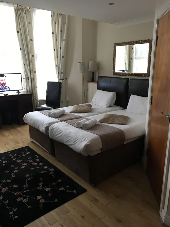 Sheil Suites