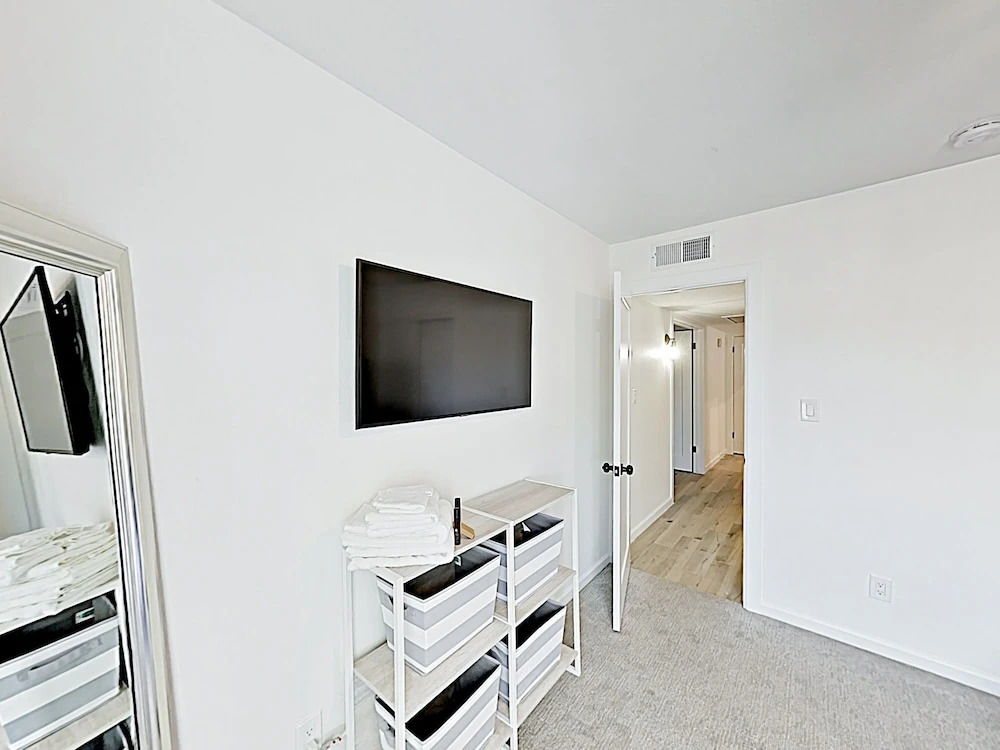New Listing! Upscale Gem W/ Great Central Location Home
