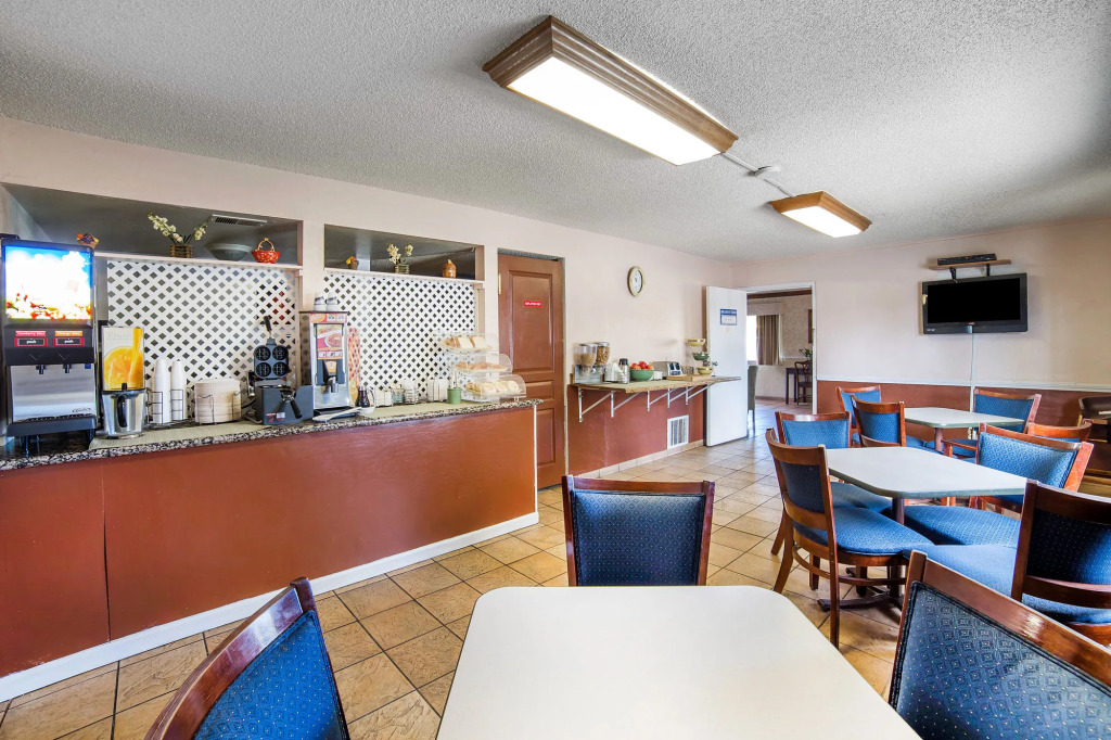 Rodeway Inn at Nevada State Capitol