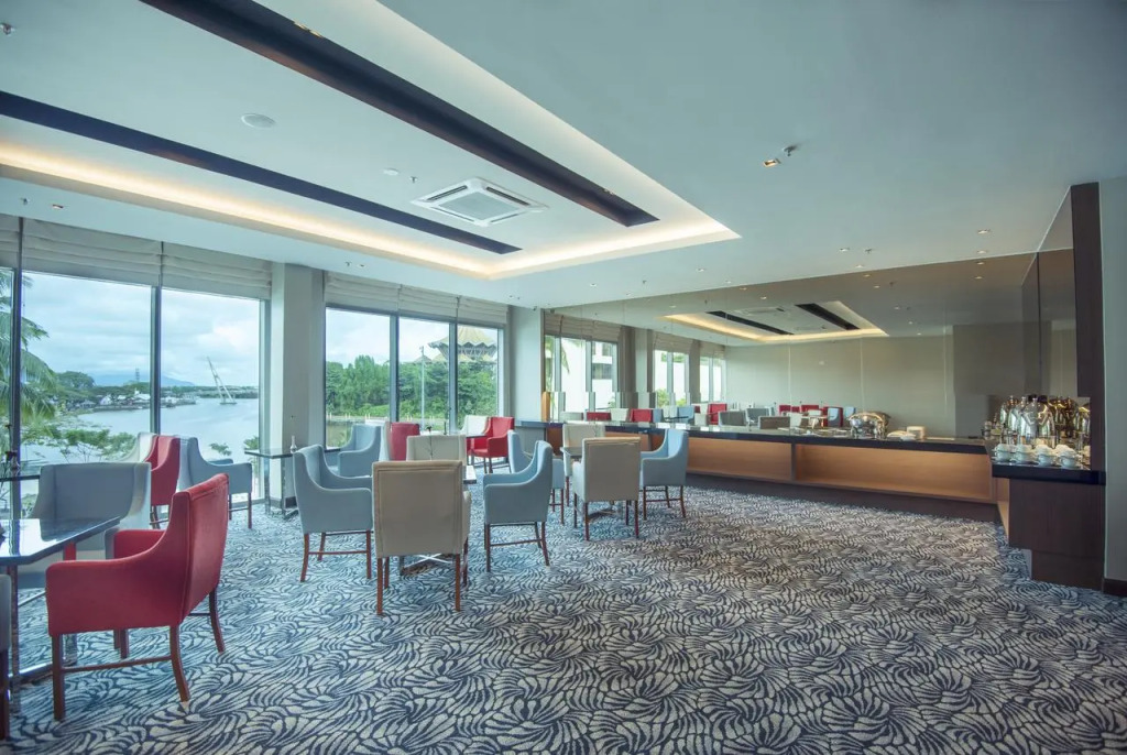 Astana Wing - Riverside Majestic Hotel