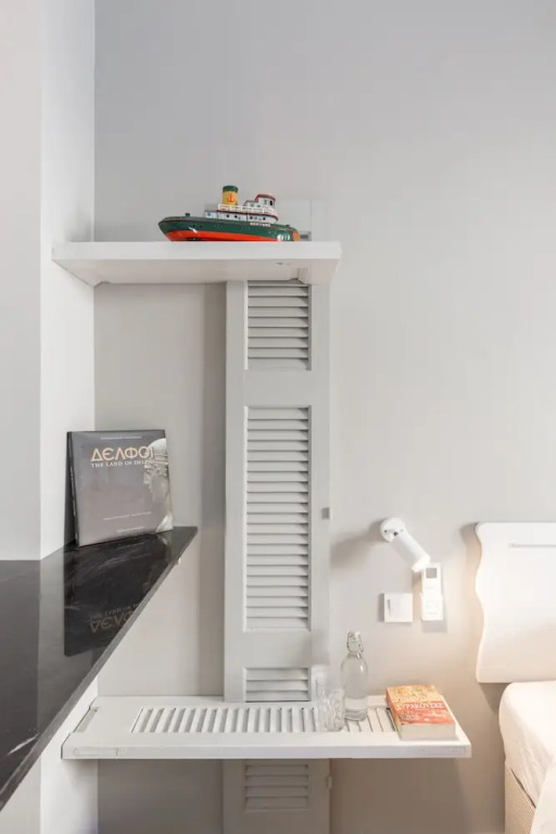 Filopappou Hill Apartment