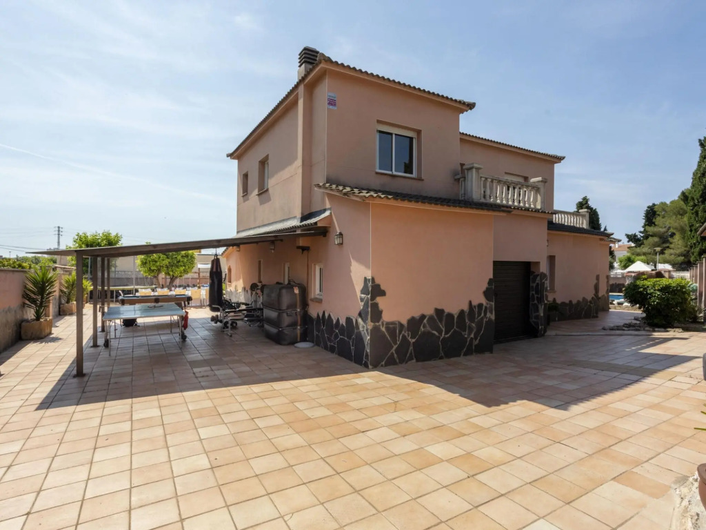 Villa Near Beach & Wineries