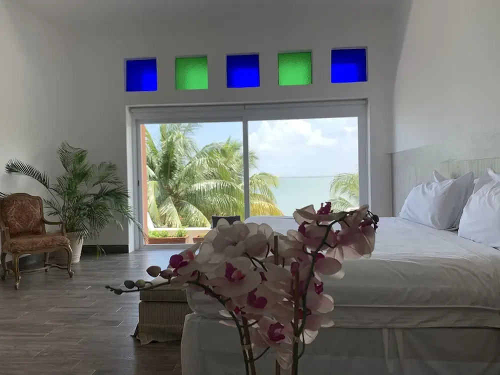 CT Apartments - Small Piece of Paradise