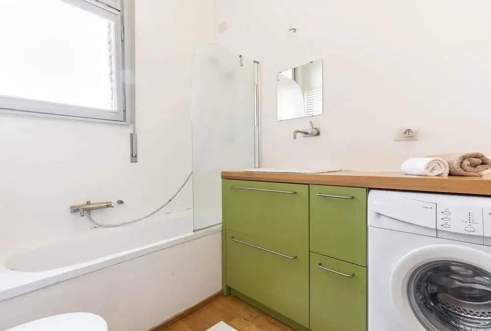 Alessia's Flat - L'8 e Mezzo