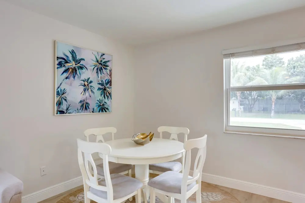 Pet-friendly Jupiter Townhome, 6 Mi to Beaches!