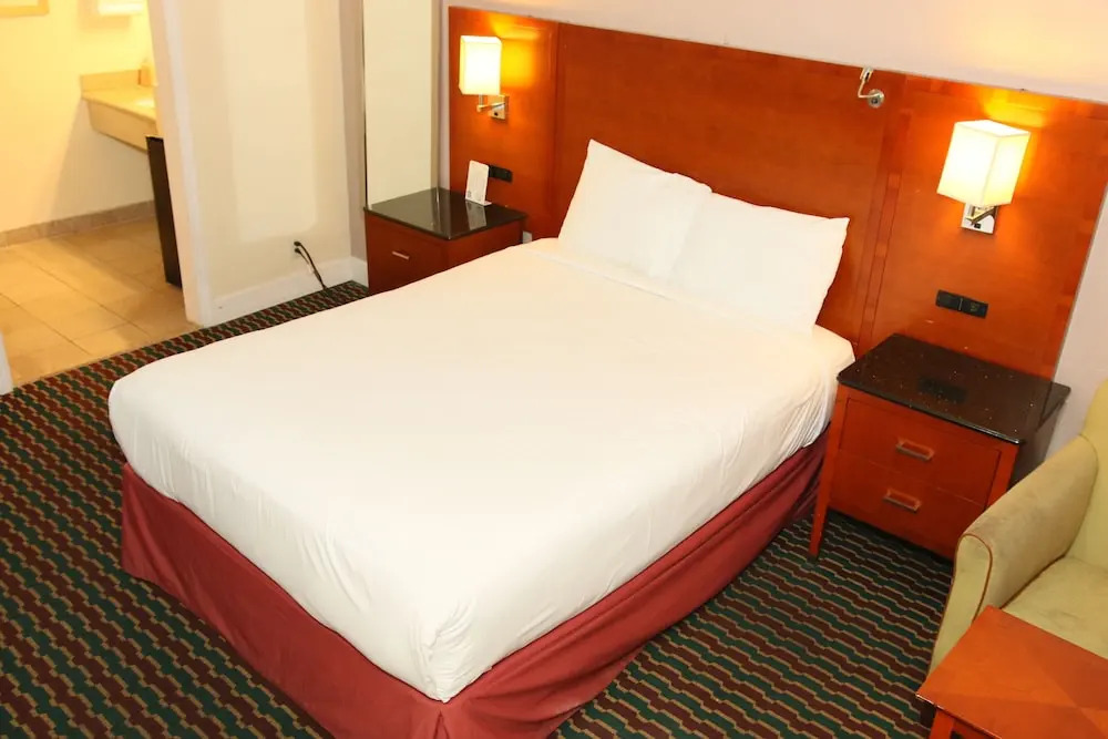 Town and Country Inn