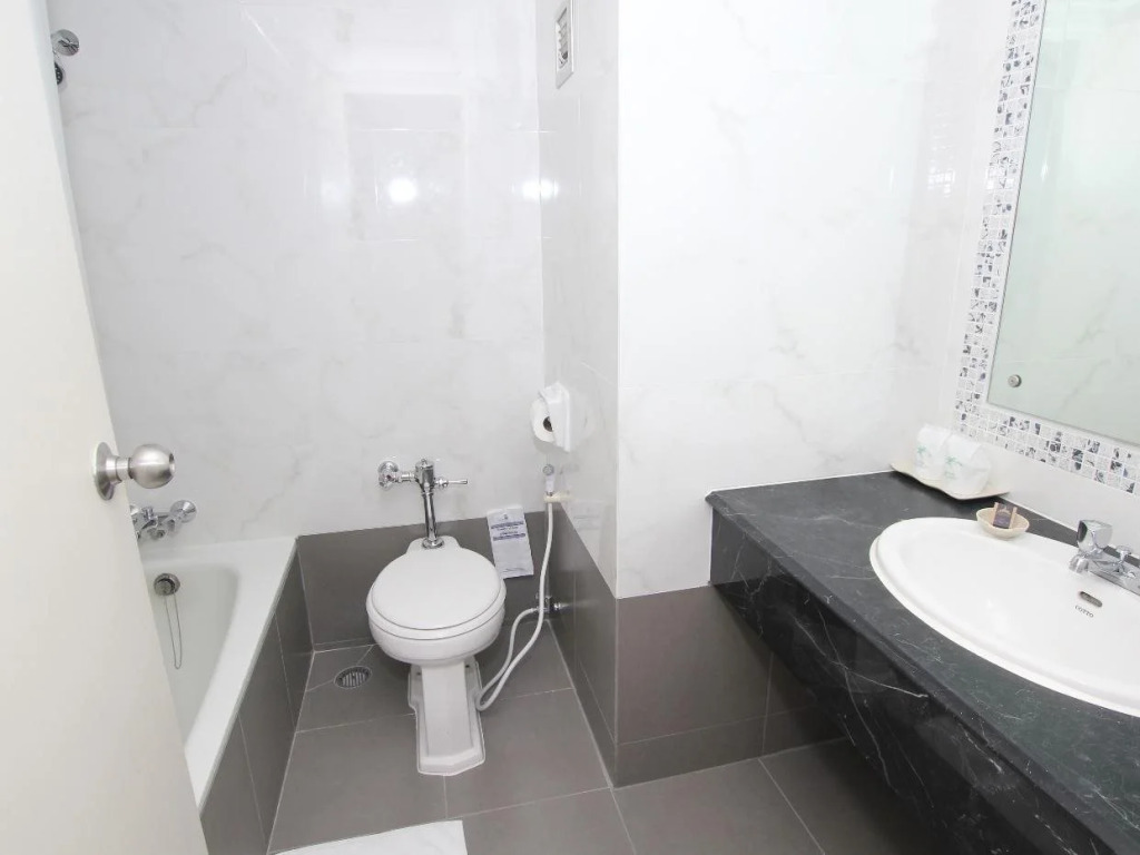 Hua Hin Grand Hotel and Plaza