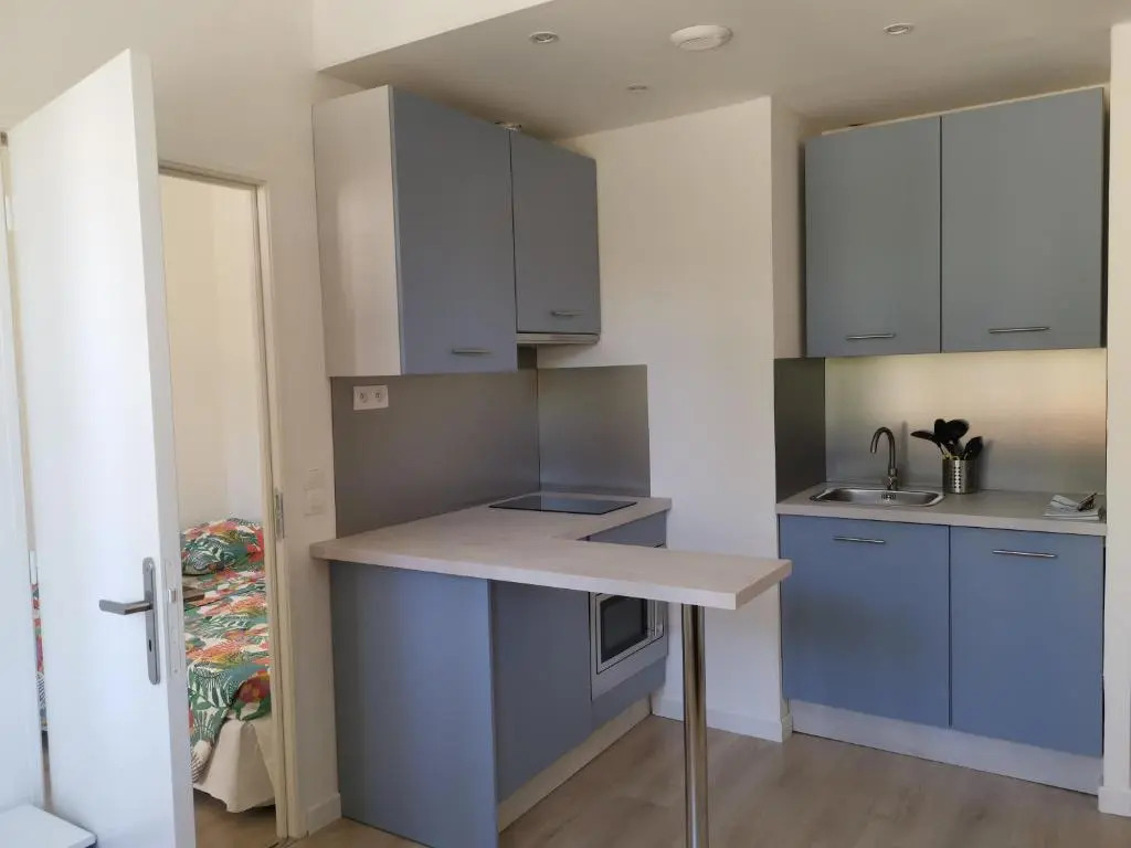Appartement au cœur de cassis vue sur le parc