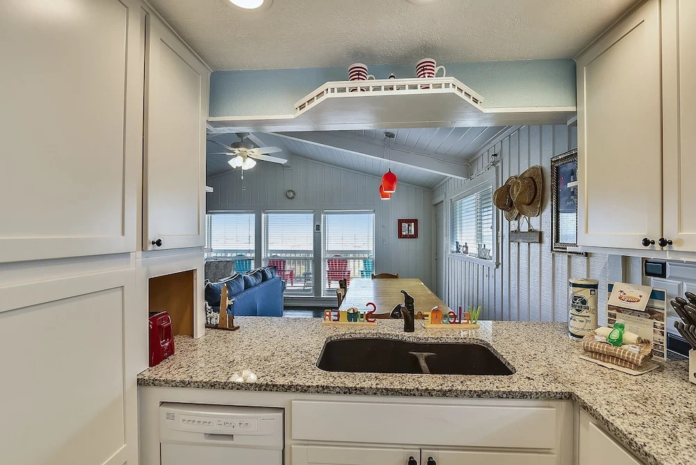 Beachfront Charm - 3 Br Home