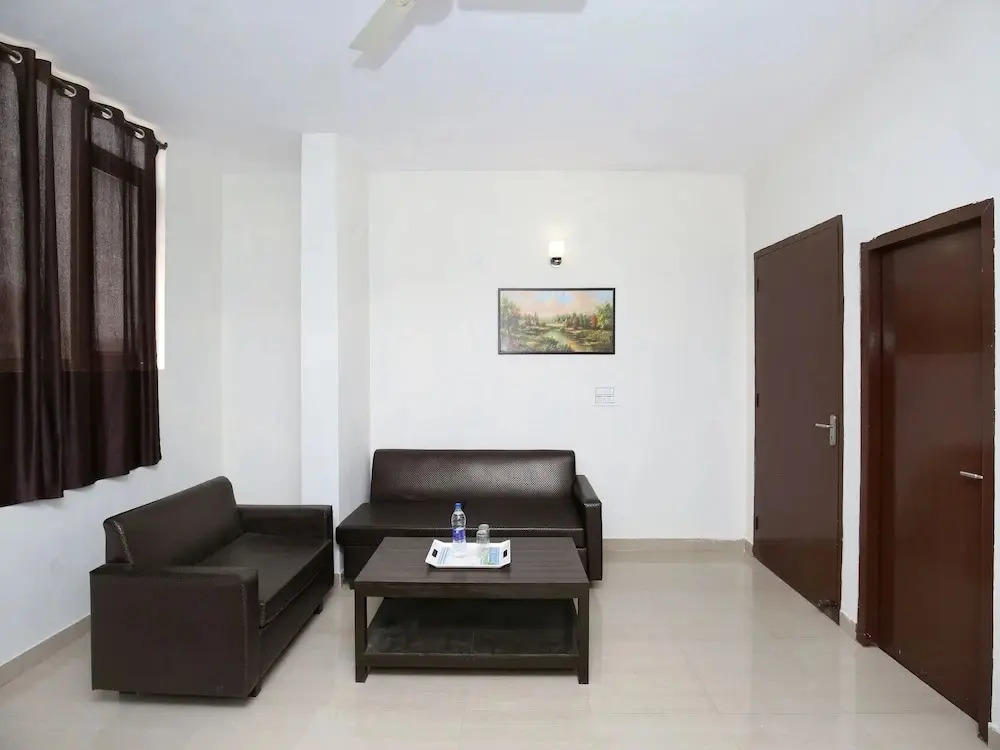Hotel Rooftop By OYO Rooms