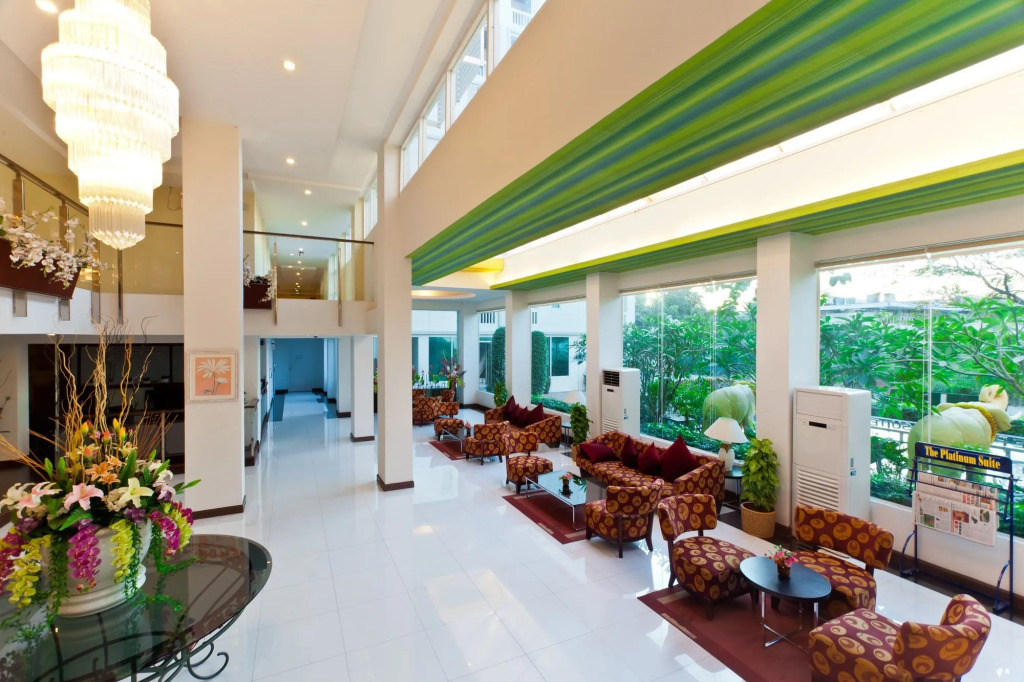 Sunday Platinum Suites