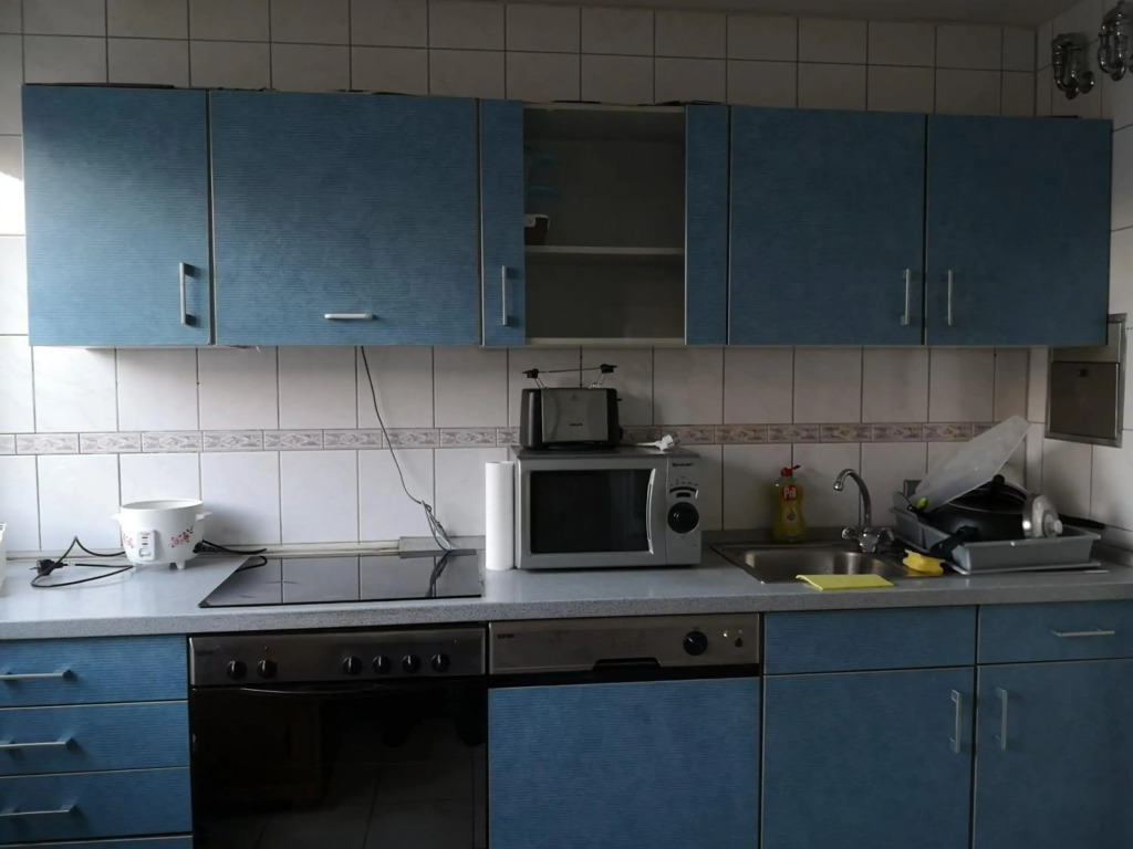Business or Family Luxurious 2 Bed room apartment with Kitchen & Balcony