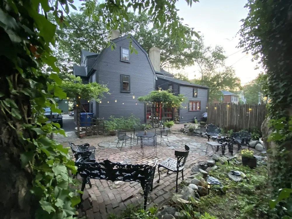Daniels House Inn