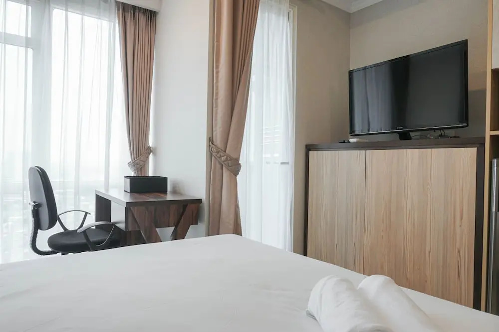 Stunning and Good Location Studio at Menteng Park Apartment